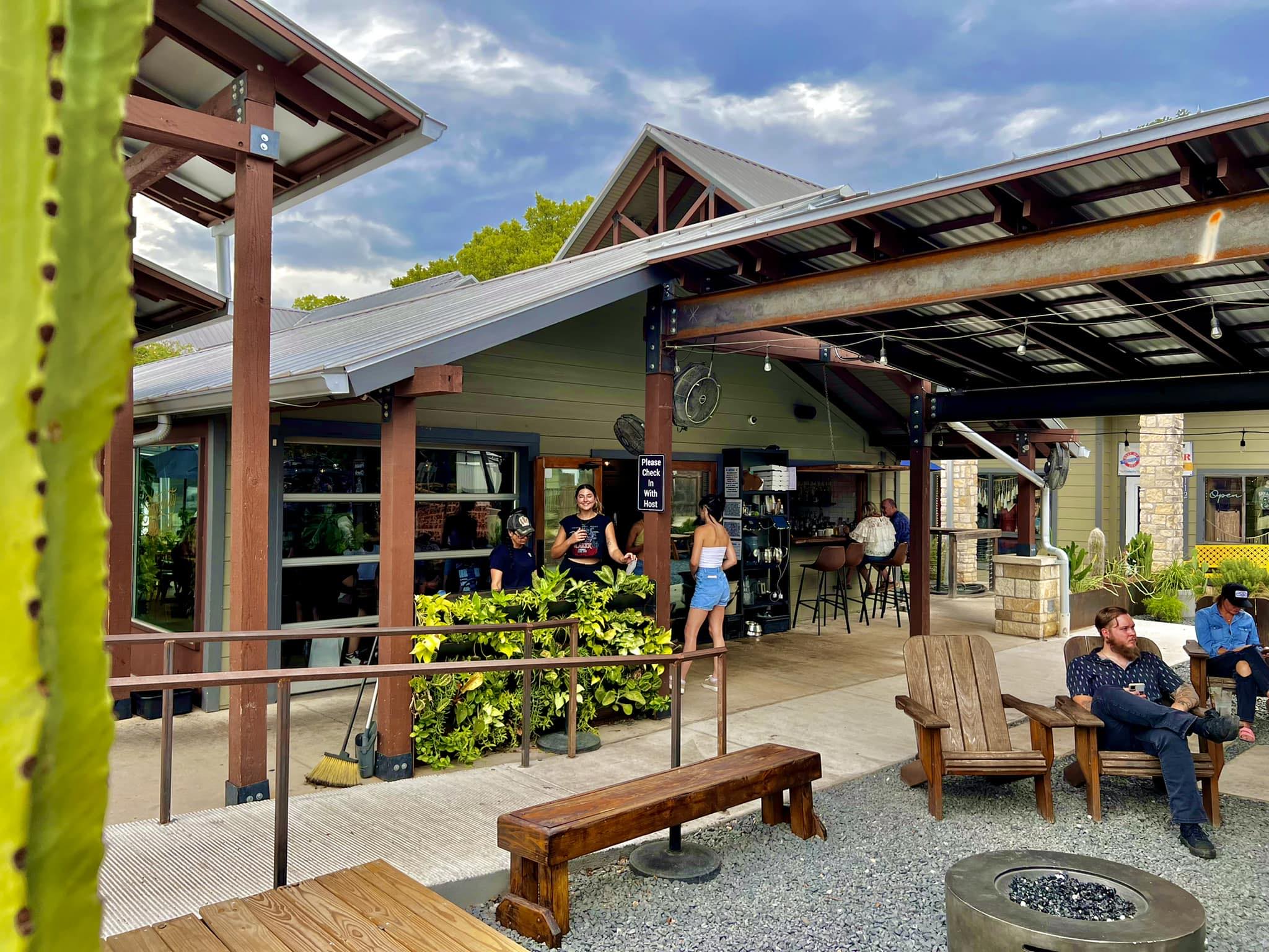 waterfront vacation rentals wimberley